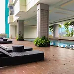 Comfortable And Nice Studio Room Apartement At H Residence By Travelio