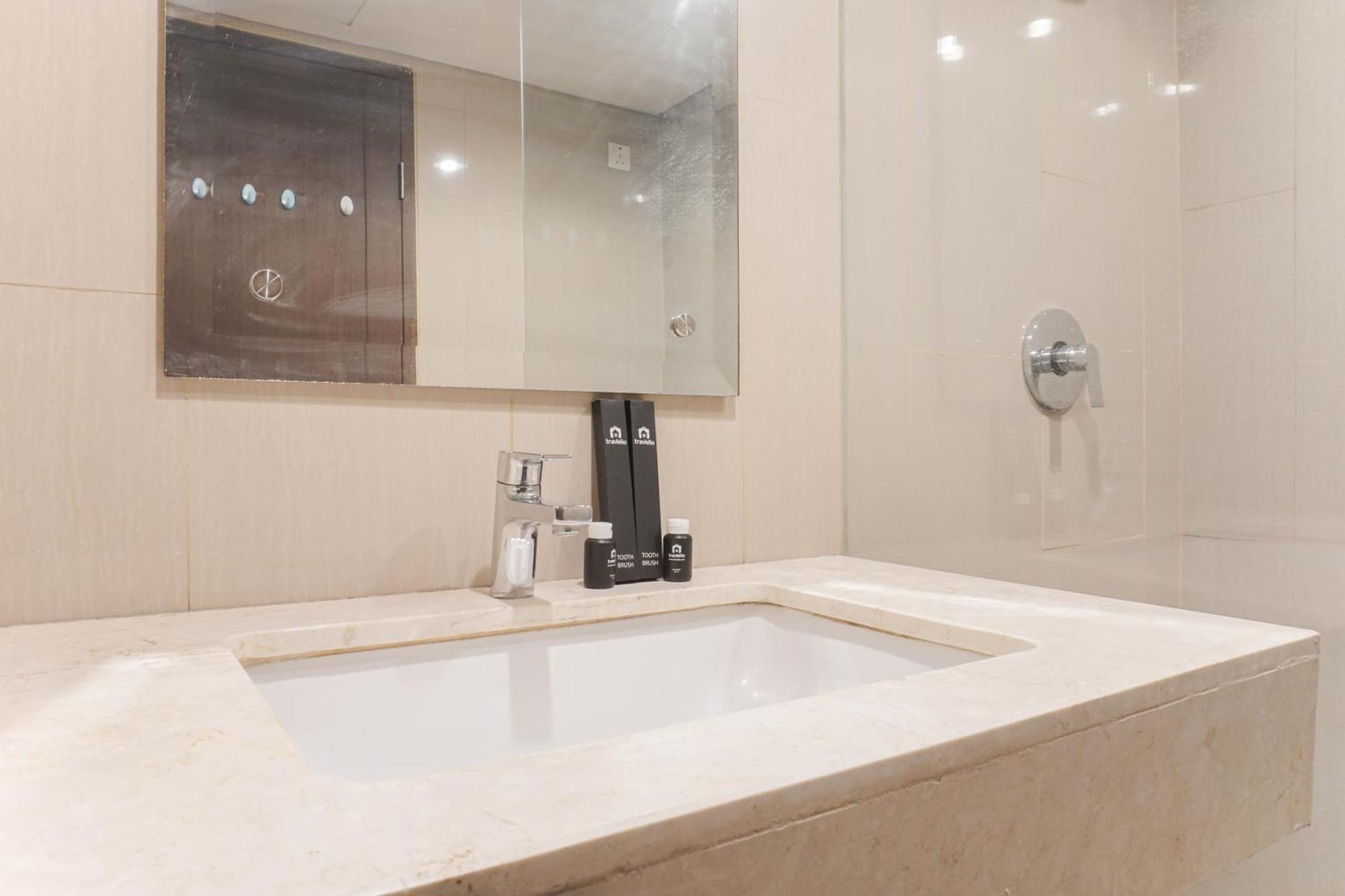 Comfortable And At H By Travelio Apartment *