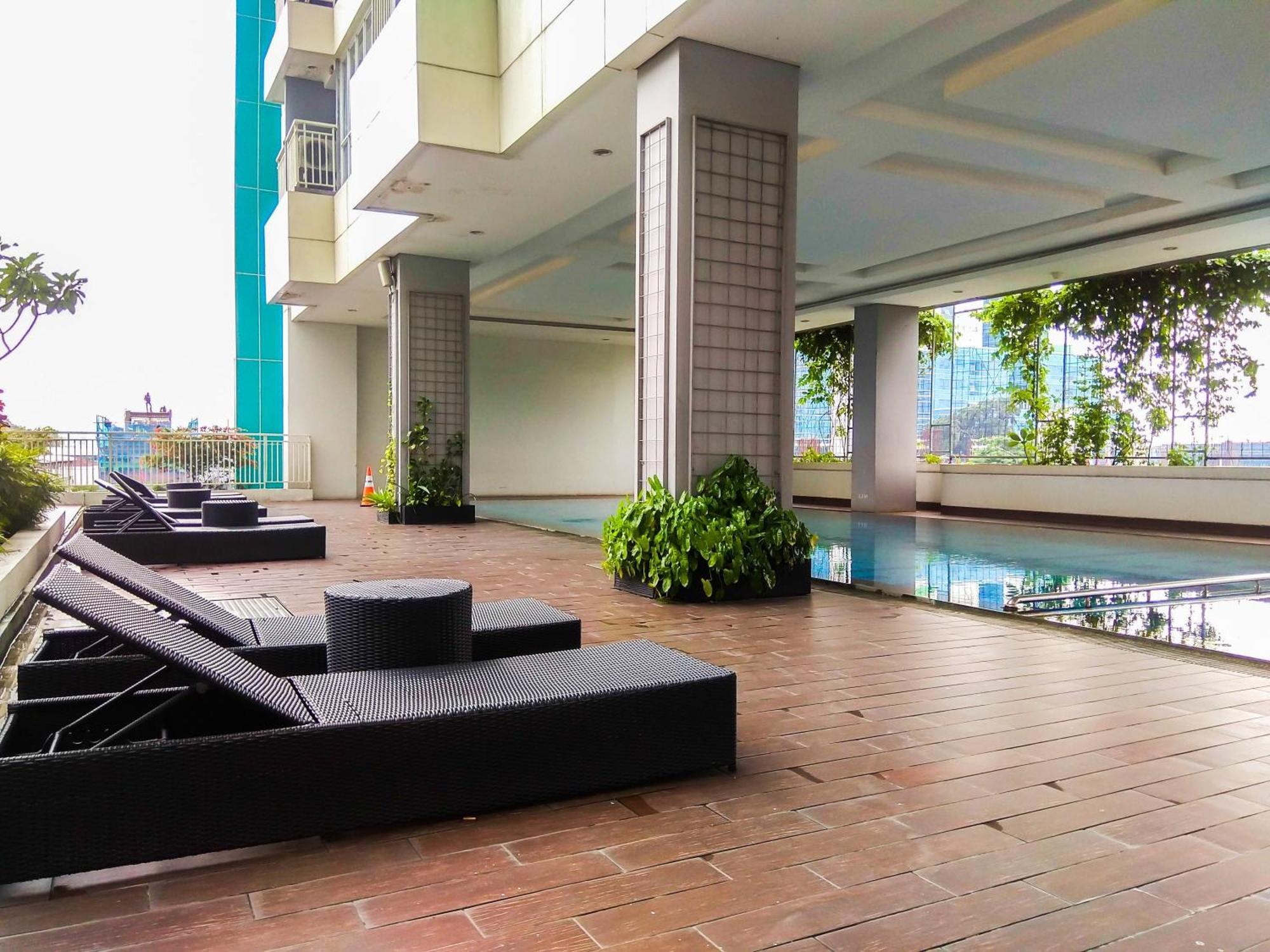Comfortable And At H By Travelio Apartment Jakarta