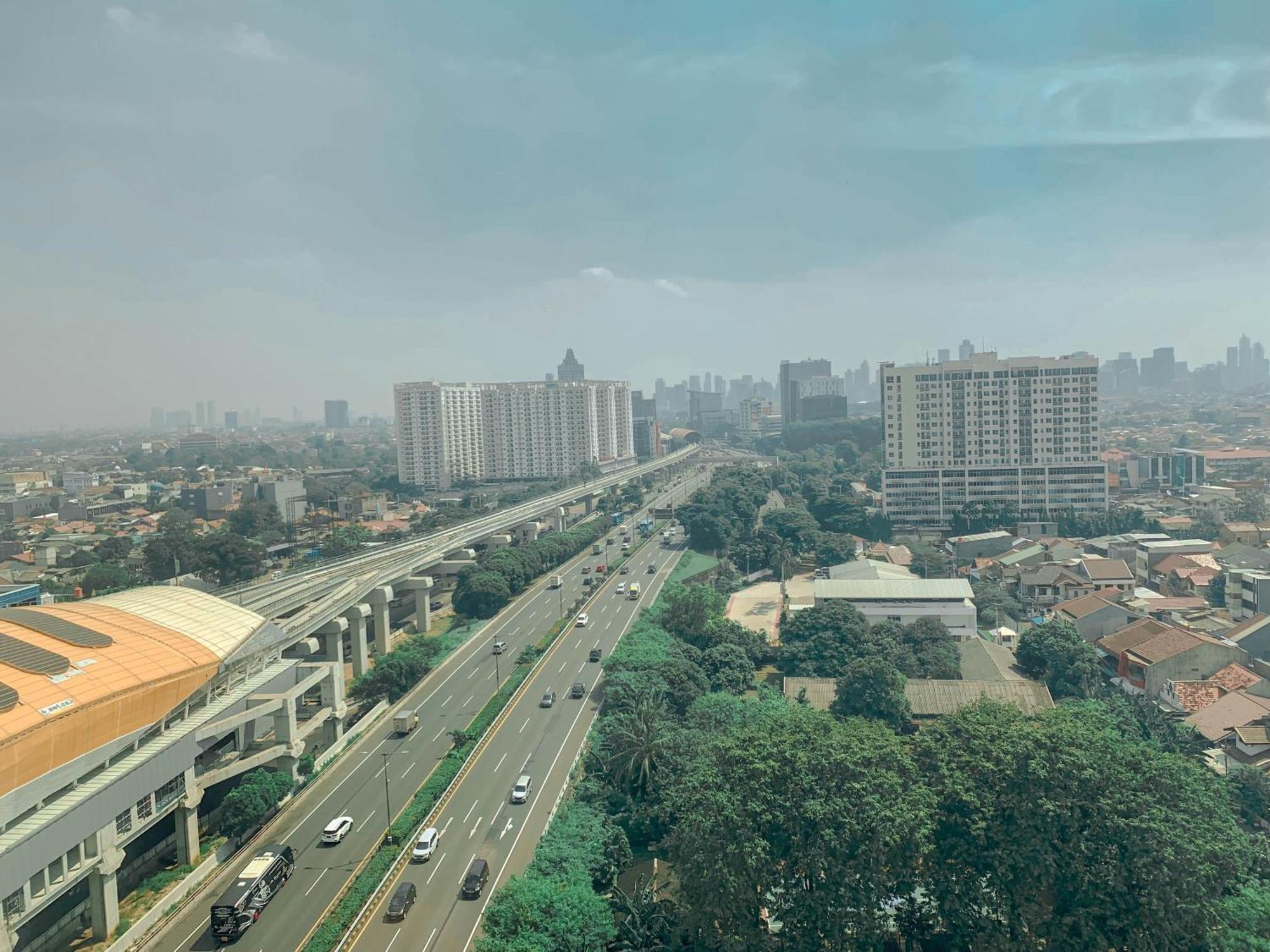 Comfortable And At H By Travelio Jakarta